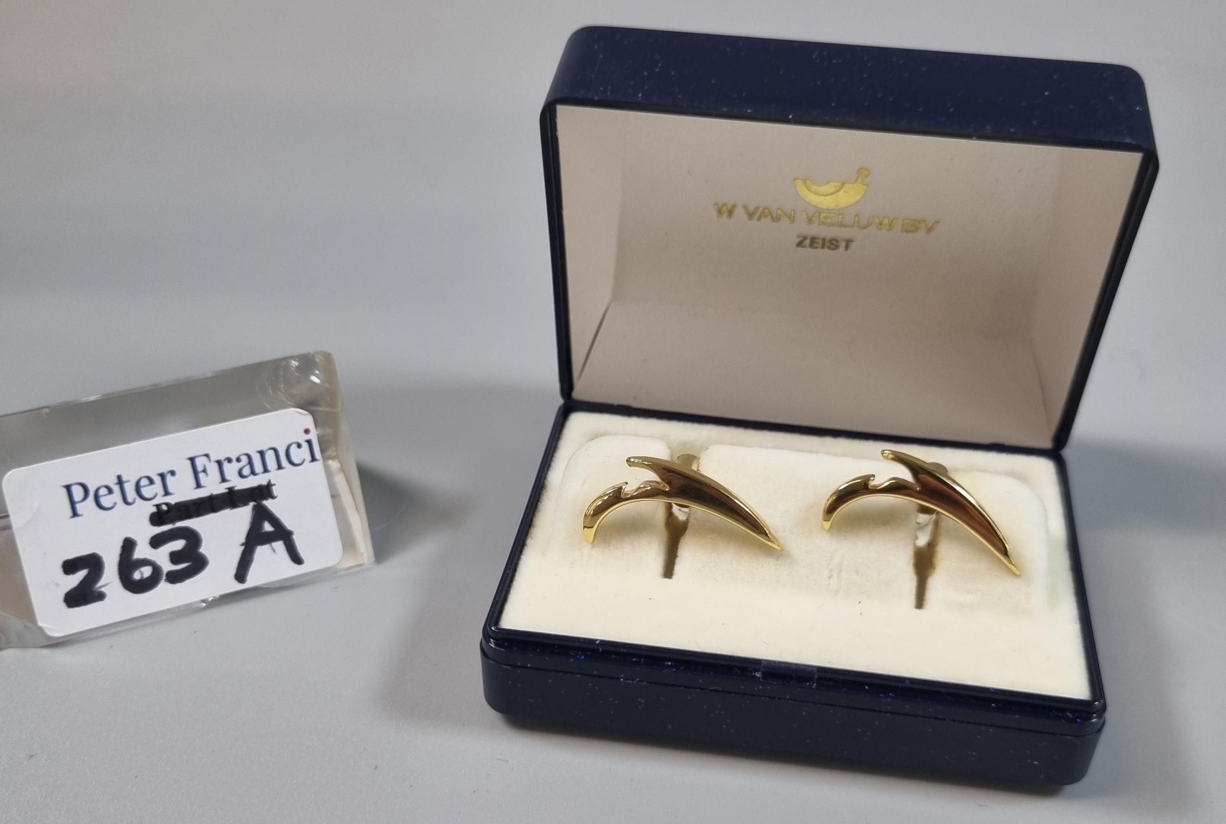 Pair of 14ct gold W Van Veluw BV Zeist cufflinks. 9.5g approx. (B.P. 21% + VAT) - Bild 2 aus 2