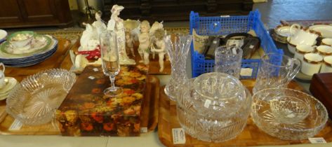 Two trays of glassware to include: vases, tankard, bowls, pedestal posey bowl, set of etched glass