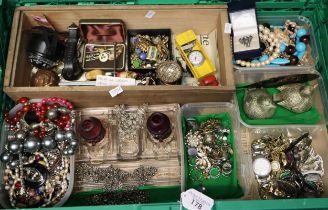 Large collection of vintage and other jewellery and other vintage items to include: enamel