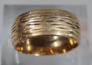 9ct gold wedding band. 3.8g approx. Size I. (B.P. 21% + VAT)