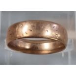 9ct rose gold wedding band. 2.4g approx. Size K. (B.P. 21% + VAT)