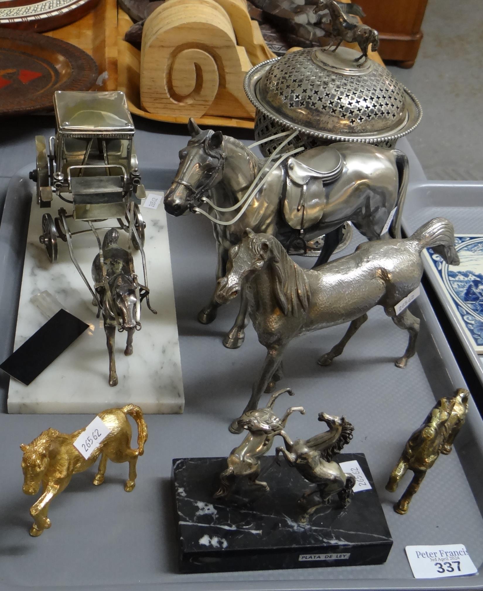 Tray of metal horse models and similar items to include; a pair of fighting horses marked Plata de