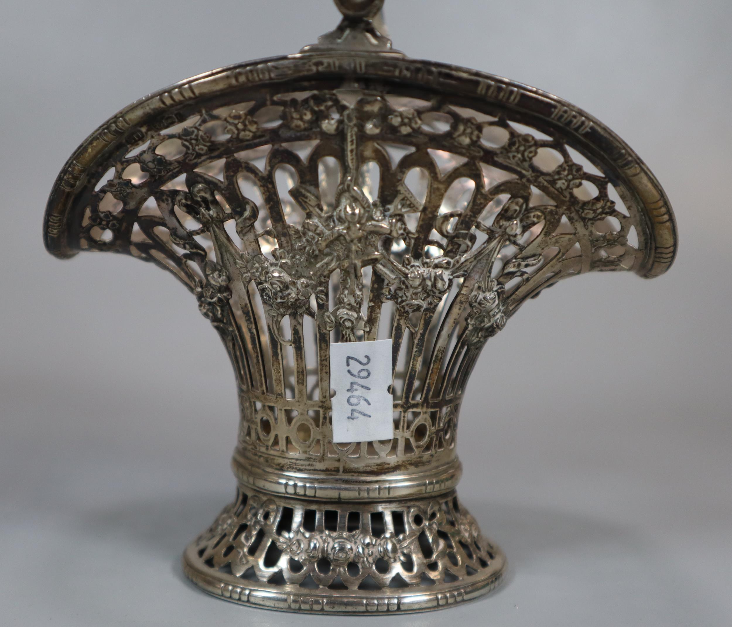 Continental silver pierced ornate basket with swing handle marked 930. 5 troy oz approx. (B.P. 21% + - Image 4 of 5