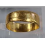 22ct gold wedding band. 2.1g approx. size K. (B.P. 21% + VAT)