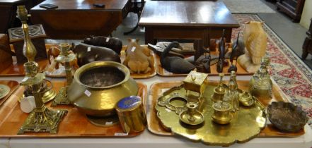 Two trays of brassware to include: candlesticks, table lamp, lidded pot, large spitoon, small tray