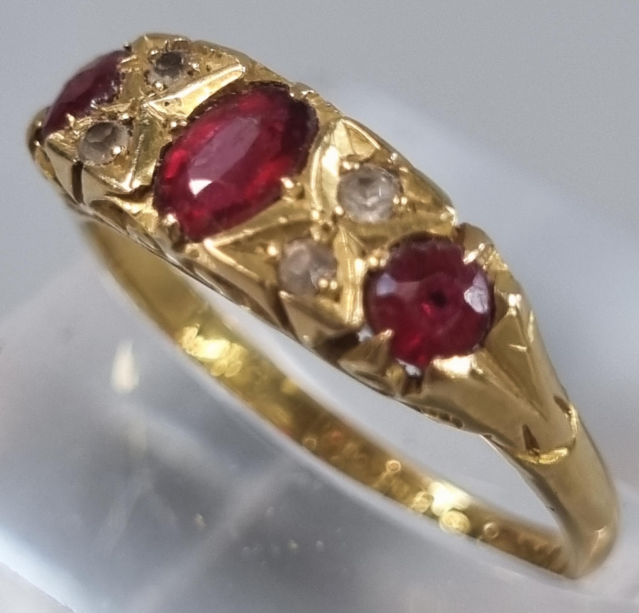 18ct gold red and white stone ring (do not test as diamonds). 3.3g approx. size Q. (B.P. 21% + VAT) - Image 3 of 4