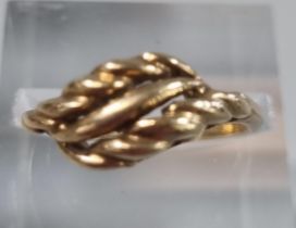 9ct gold dress ring. 2.4g approx. Size K. (B.P. 21% + VAT)