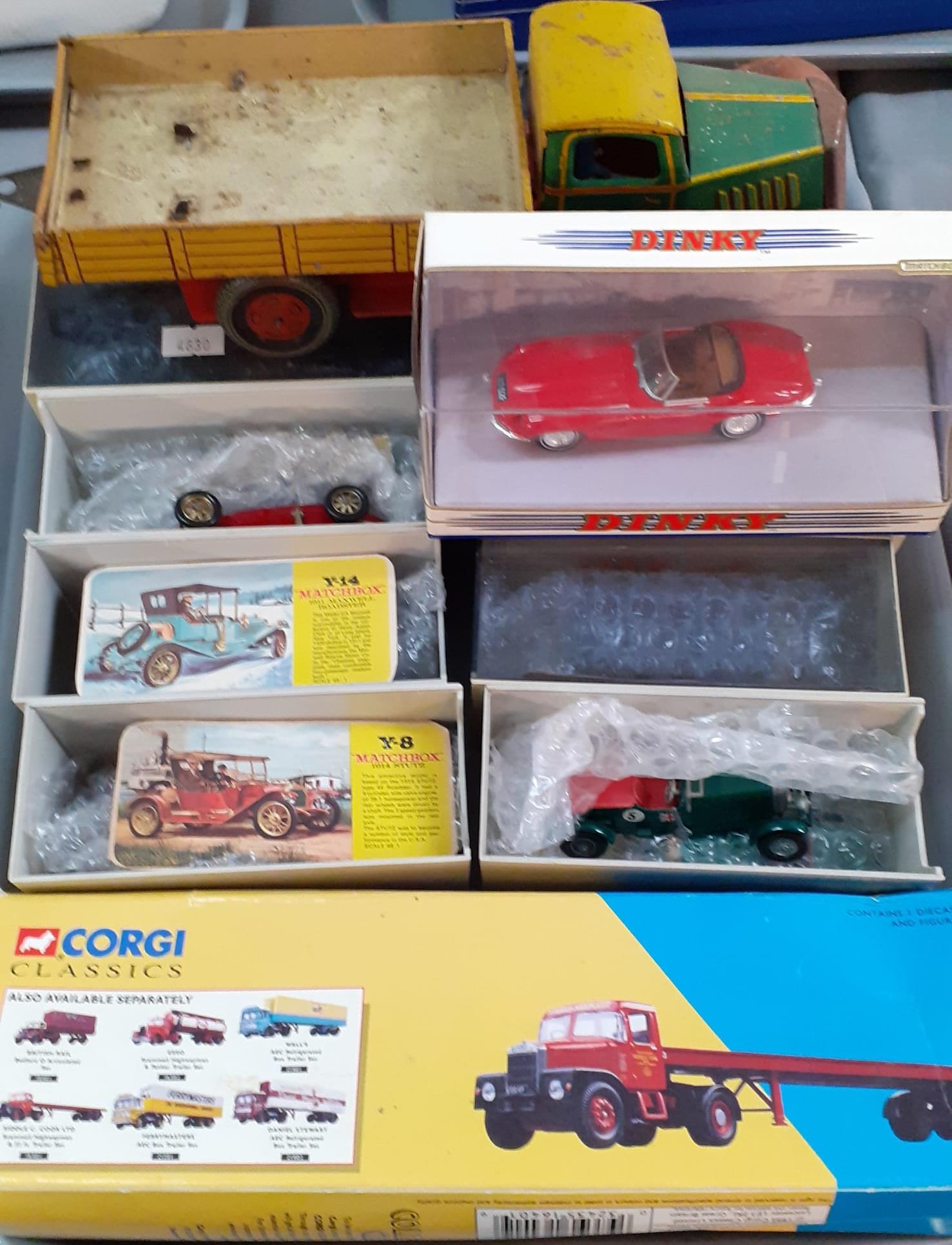 Two trays of vintage and modern mainly boxed diecast model vehicles to include: Dinky Matchbox - Image 2 of 2