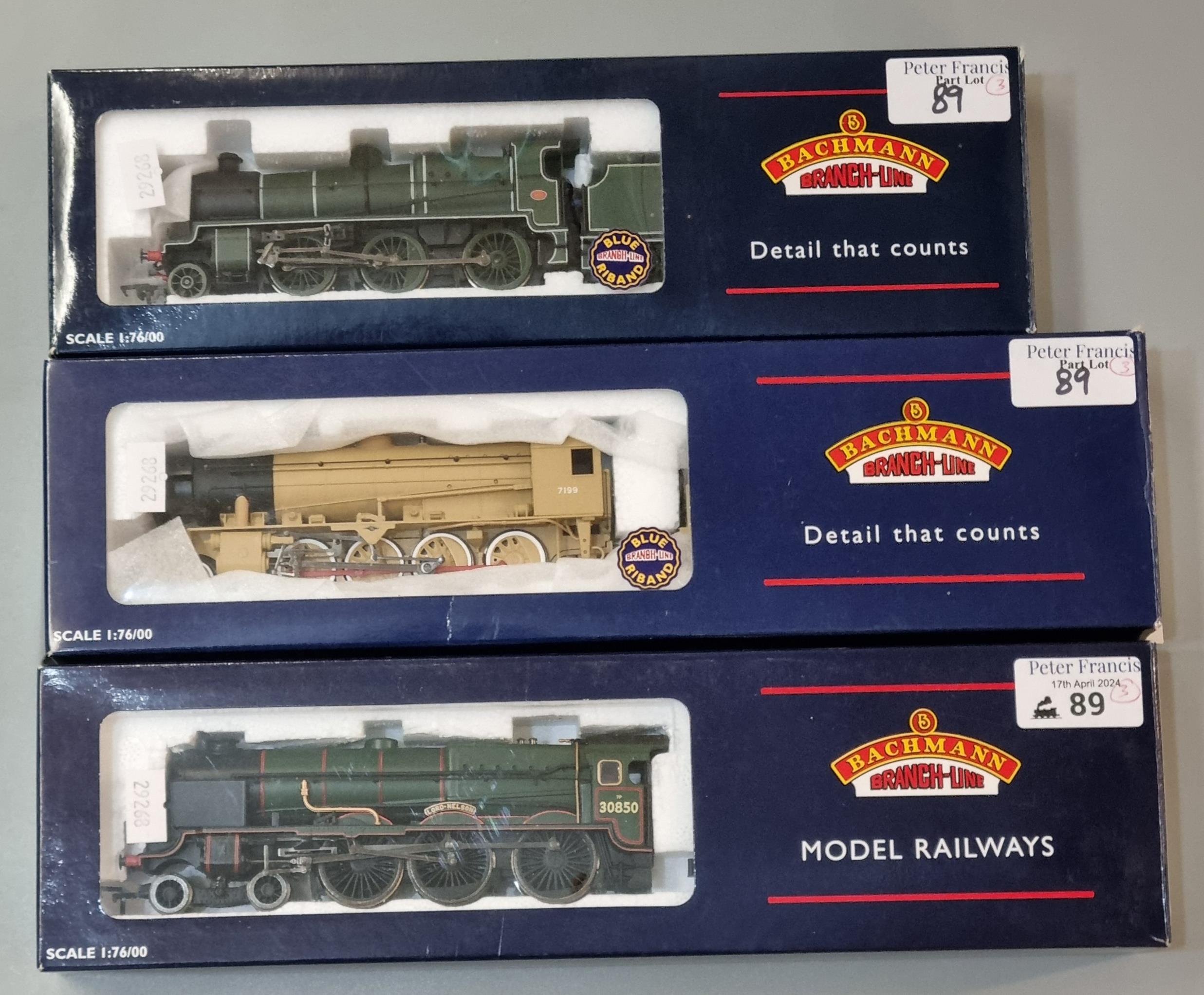 Three Bachmann Branch-Line scale 1:76 locomotives in original boxes to include: 32-255A WD Austerity