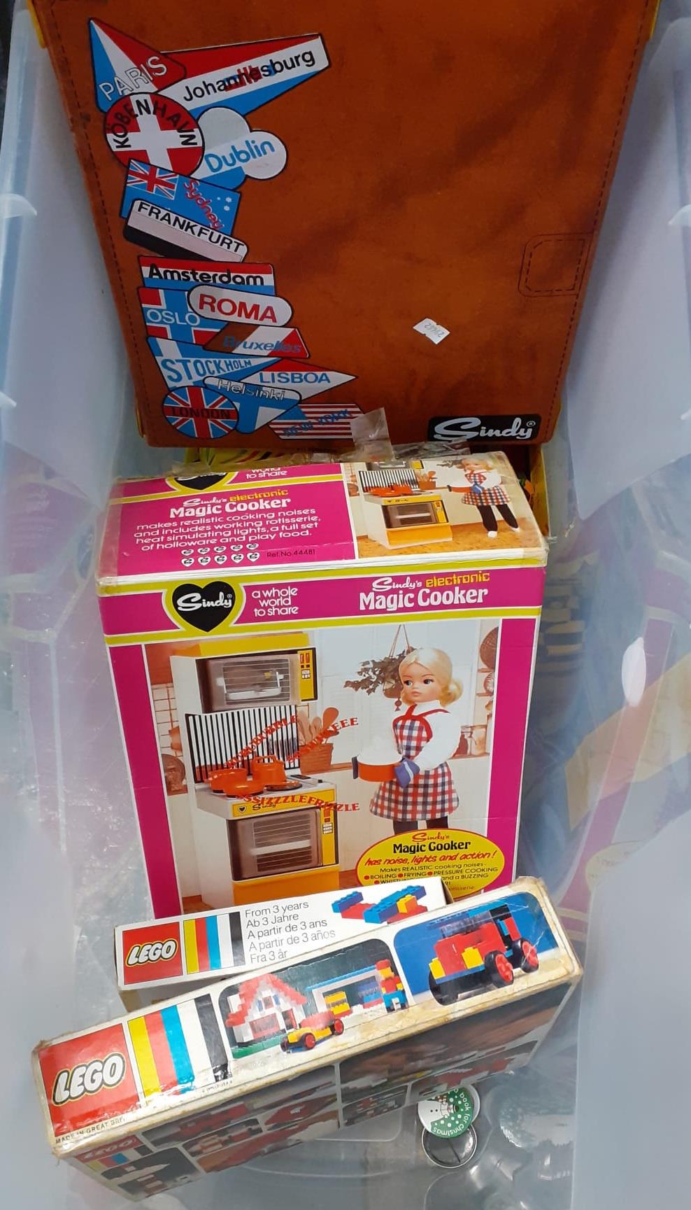 Box of toys to include: Lego 3 Basic Set in original box, Sindy's Electric Magic Cooker in