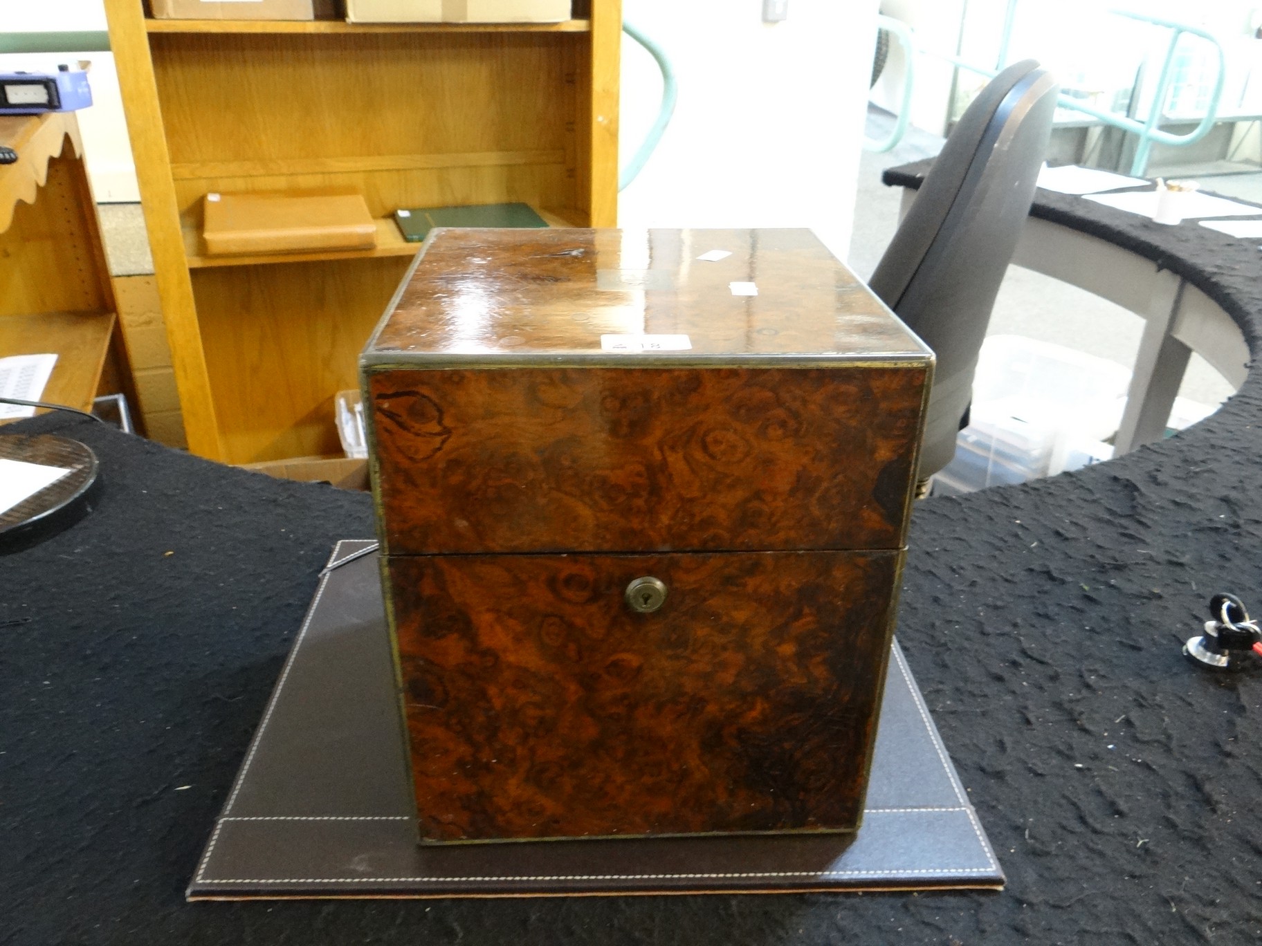 19th century Burr Maple decanter box, of square form with brass inlay and brass recessed handles, - Image 9 of 12