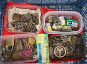 Large collection of vintage keys together with vintage padlocks, brass and iron etc. (B.P. 21% +