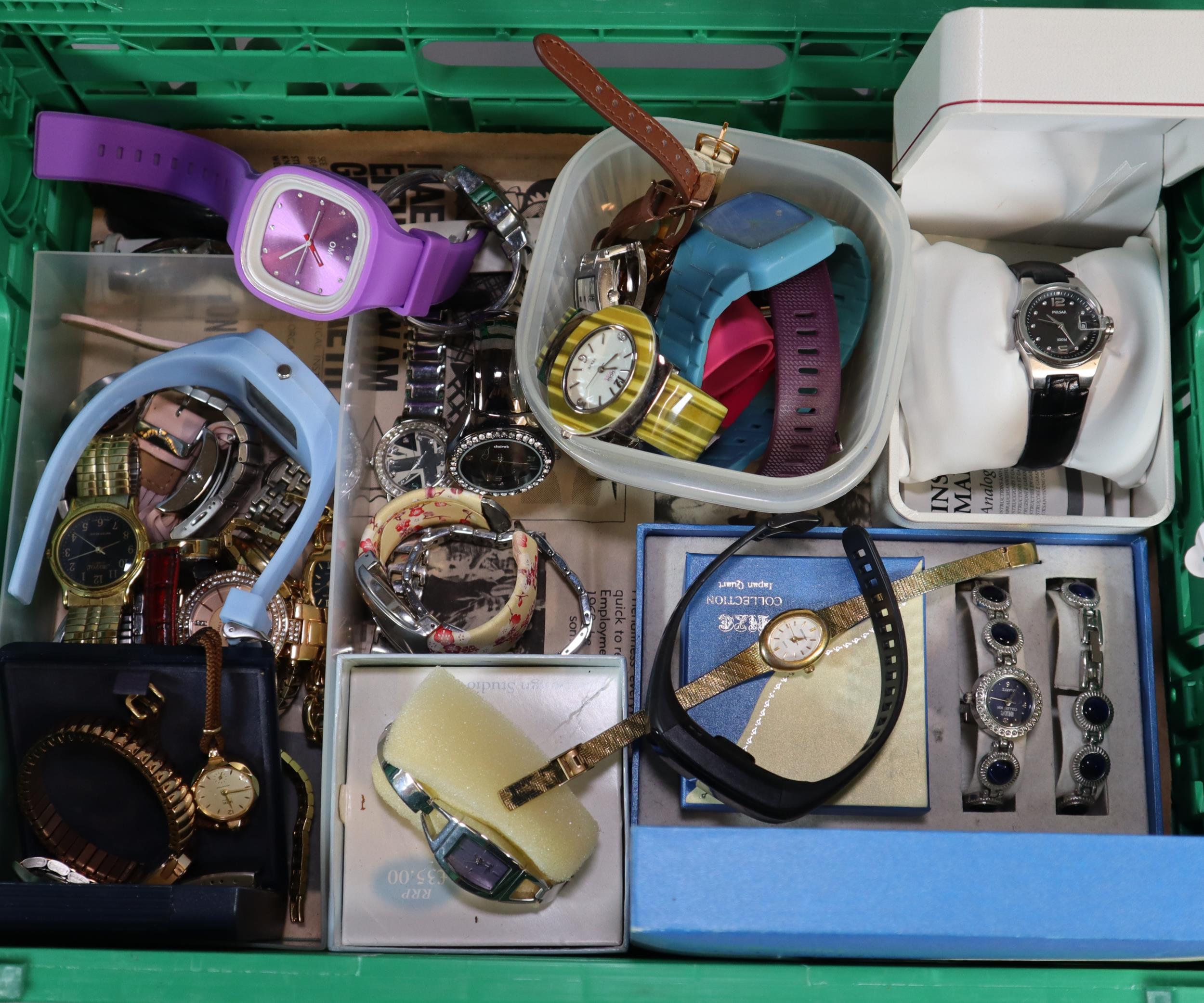 Large collection of vintage and modern wrist and dress watches to include: OMG, Pulsar, Avia etc. (