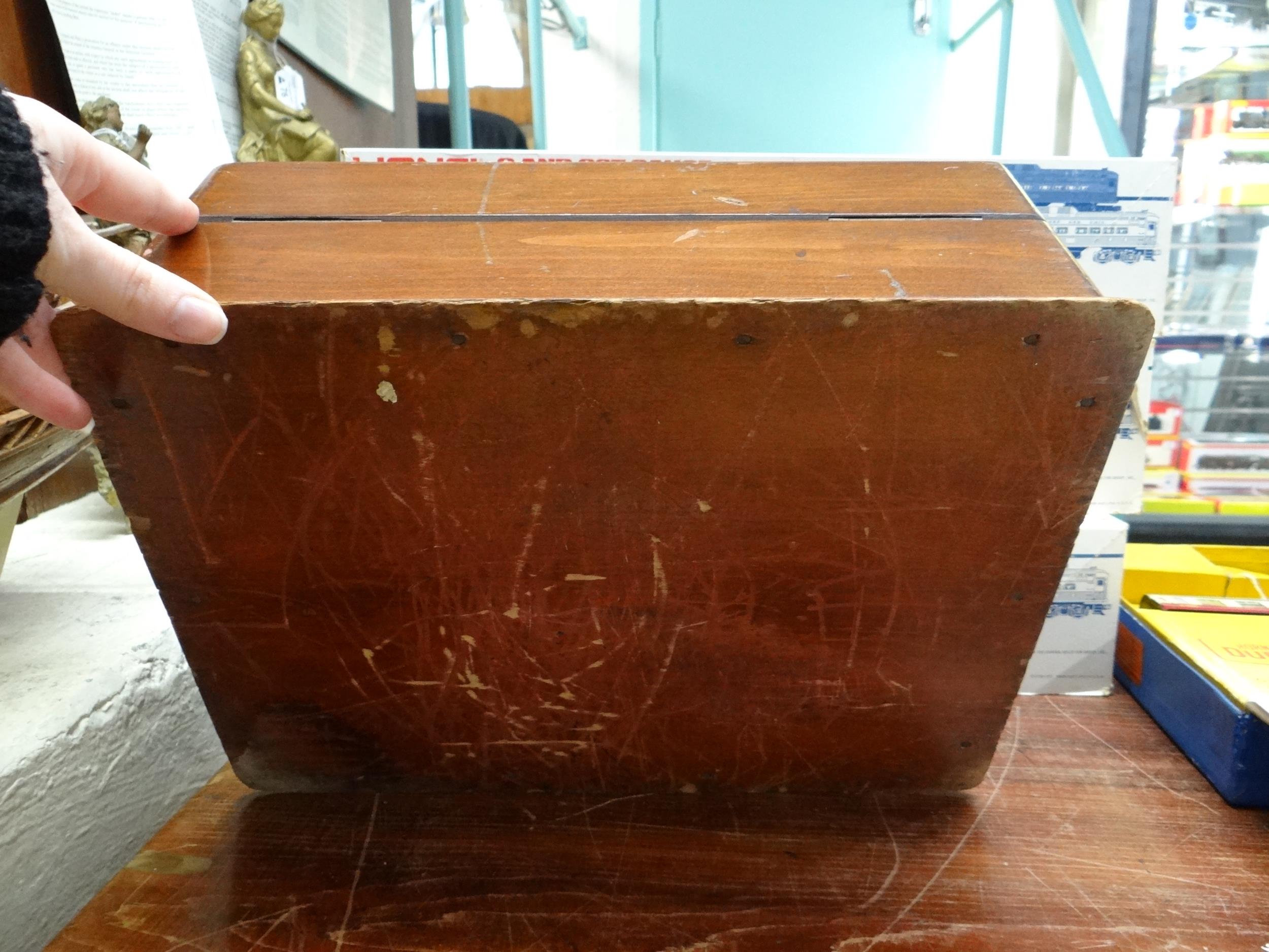Early 20th century mahogany games compendium, the box containing various chess pieces, card boxes - Image 10 of 11