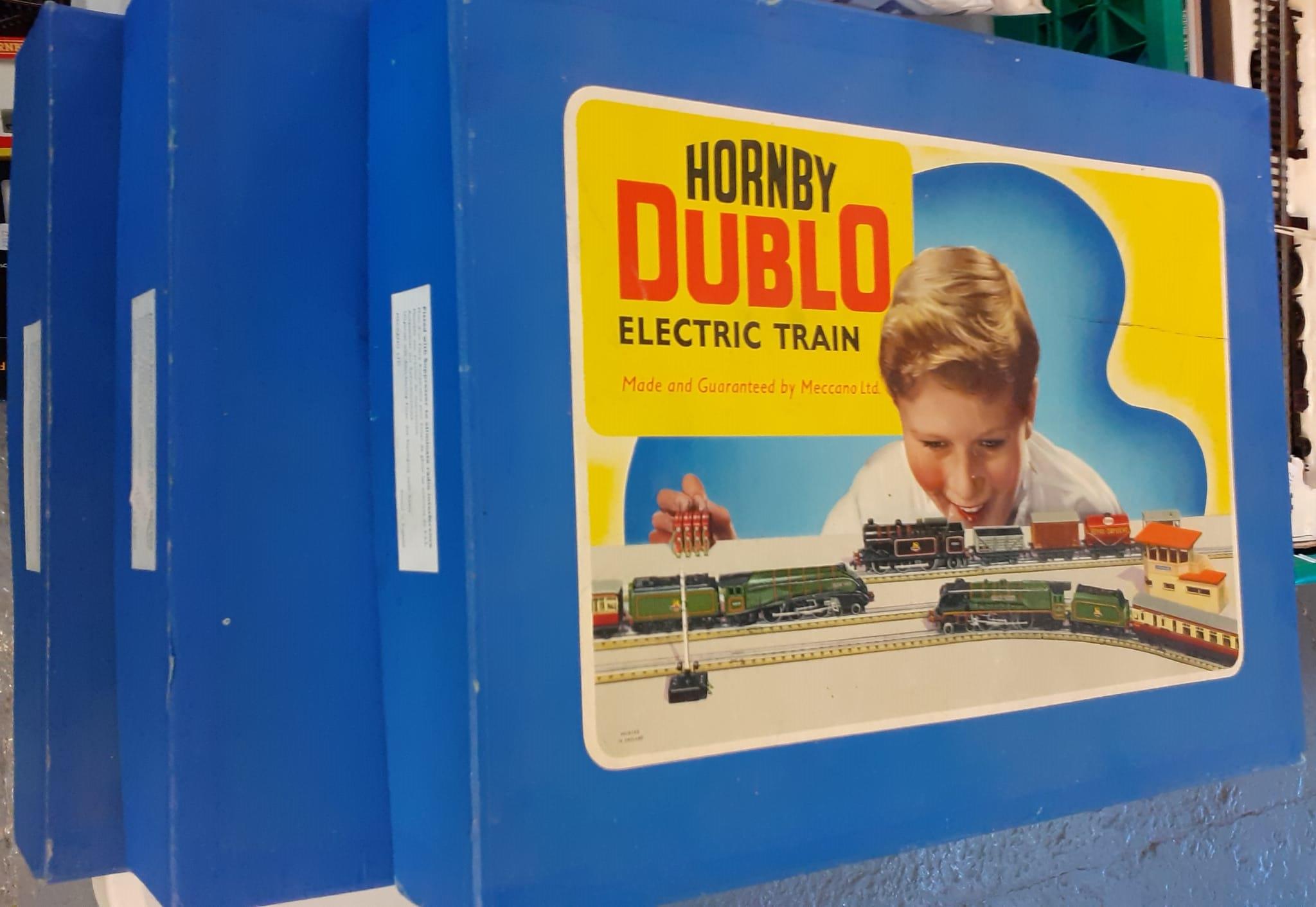 Hornby Dublo OO gauge The Perfect Table Railway electric train set in original box together with two - Image 2 of 2