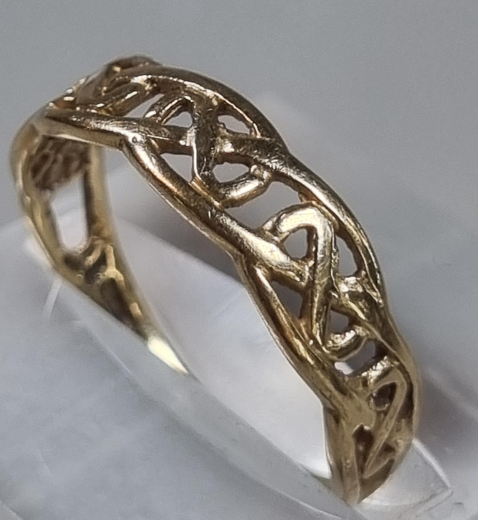 9ct gold Celtic design ring. 1.3g approx. Size N1/2. (B.P. 21% + VAT) - Image 2 of 4