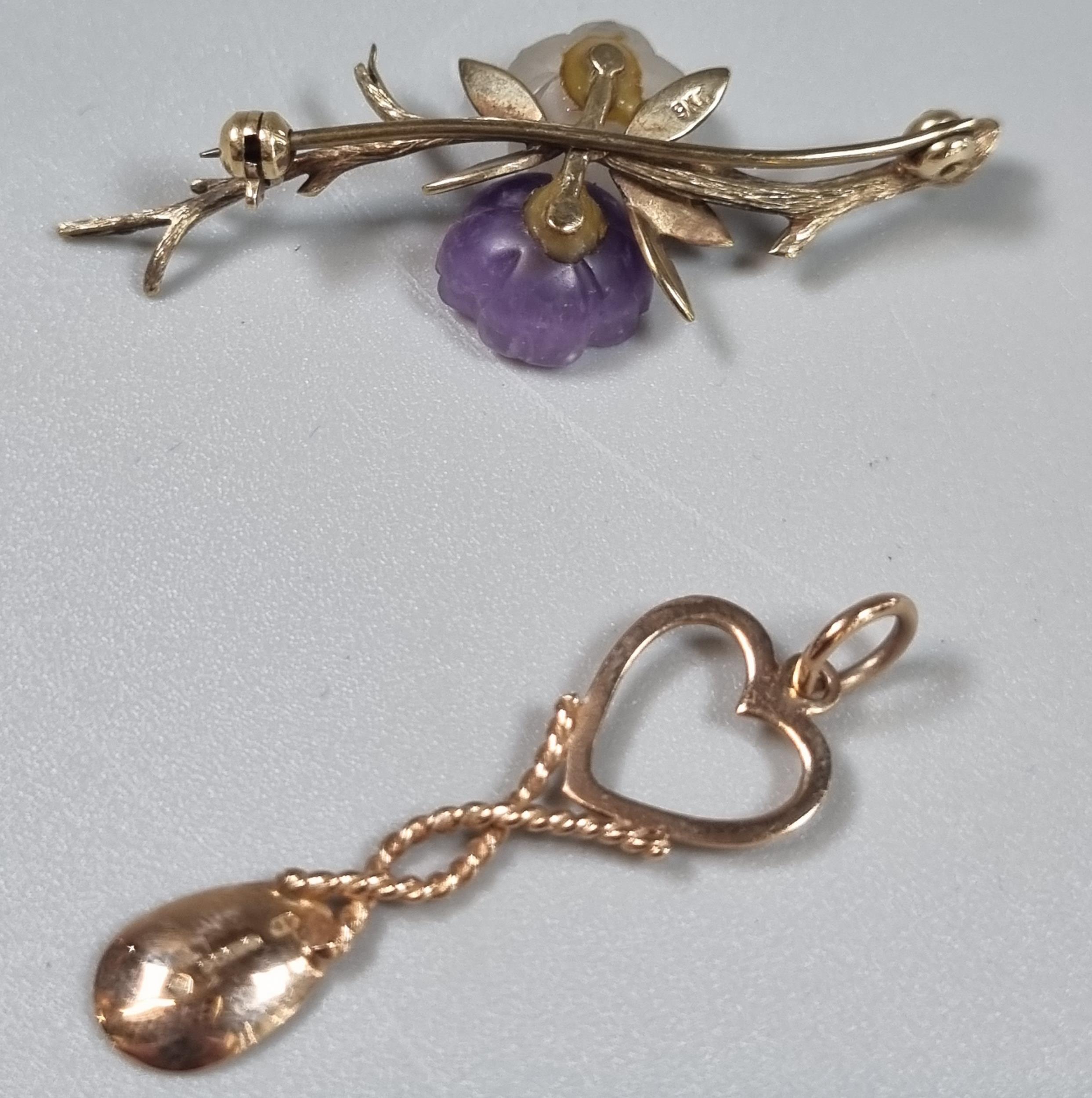 9ct rose gold love spoon charm (possibly Clogau). 1.4g approx. Together with 9ct gold floral and - Image 2 of 3