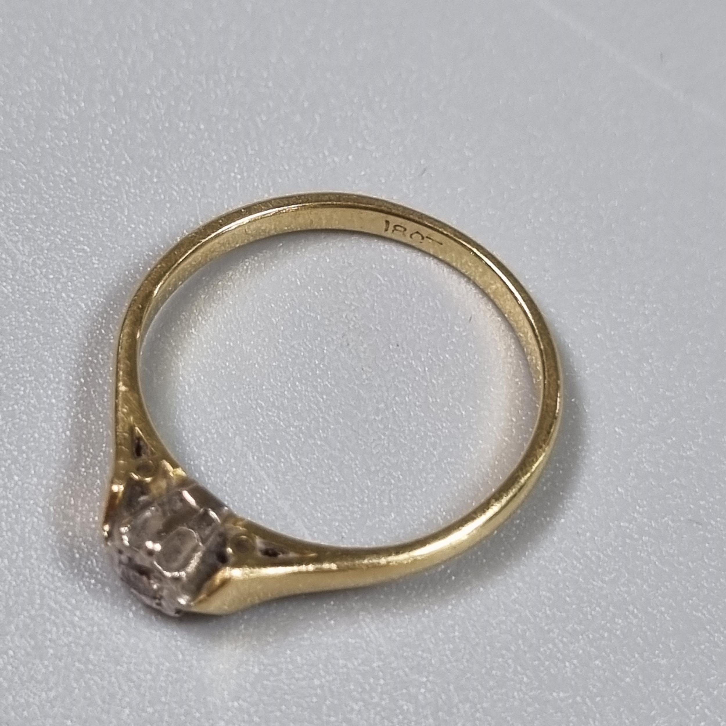 18ct gold diamond solitaire ring. 2.4g approx. size L. (B.P. 21% + VAT) - Image 4 of 5