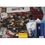 Box of assorted gents and ladies wristwatches, watch faces, watch parts, Aynsley Pembroke