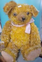 Early 20th century Moritz Pappe Style German musical teddy bear with stitched nose and moveable