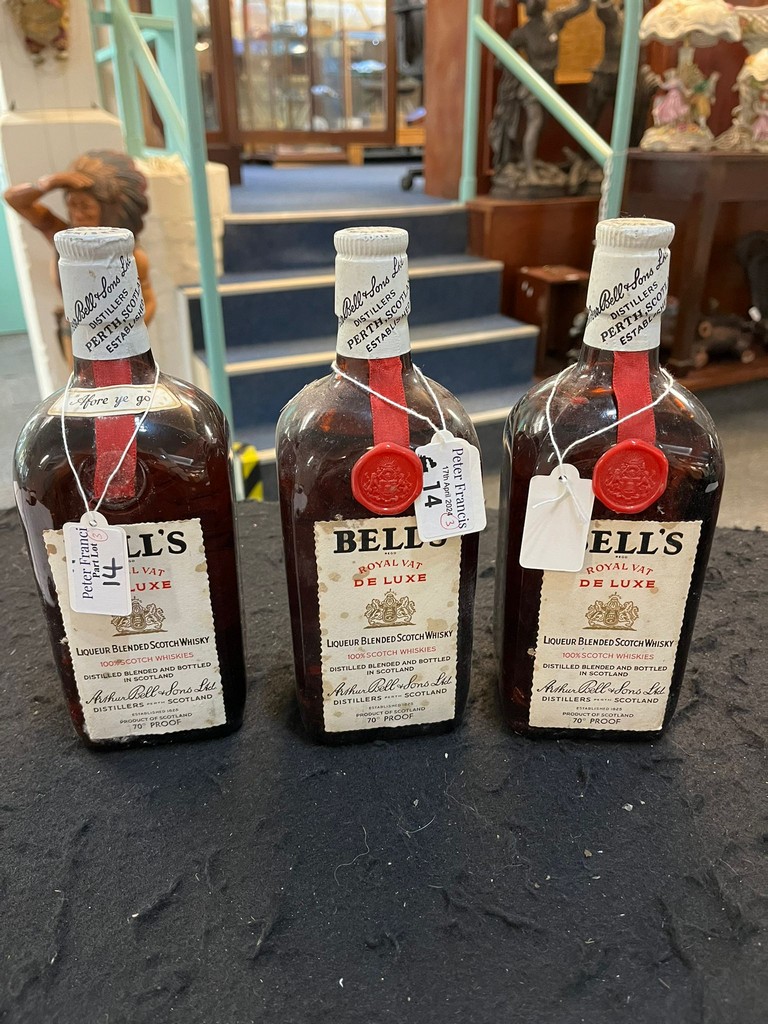 Three bottles of Bell's Royal VAT De Luxe Liqueur Blended Scotch Whisky. 70% proof. (B.P. 21% + VAT) - Image 2 of 5