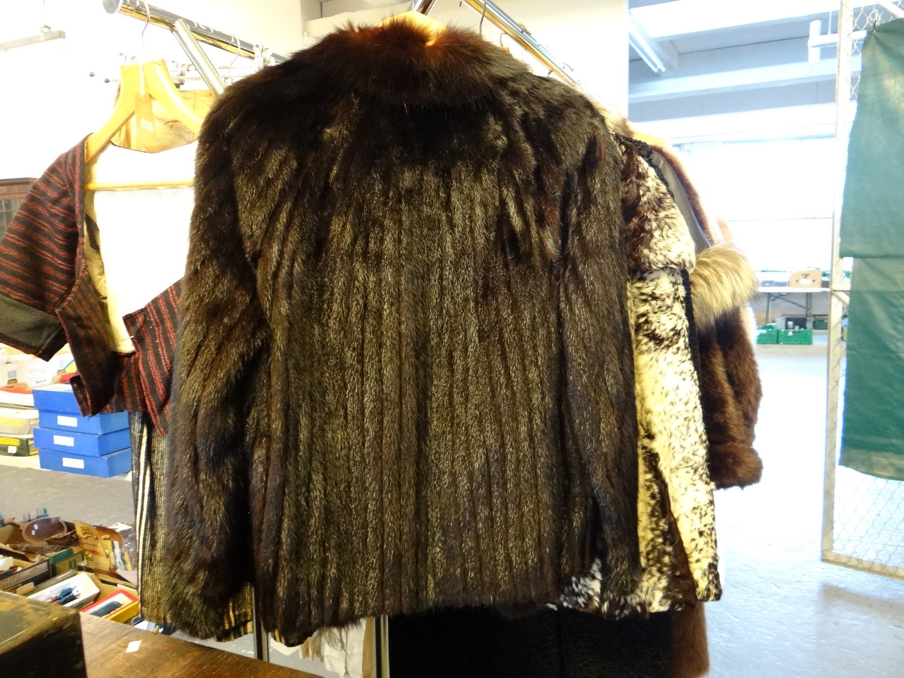 Four vintage ladies fur jackets and coats to include: a black ranch mink fur jacket with fox fur - Image 6 of 10