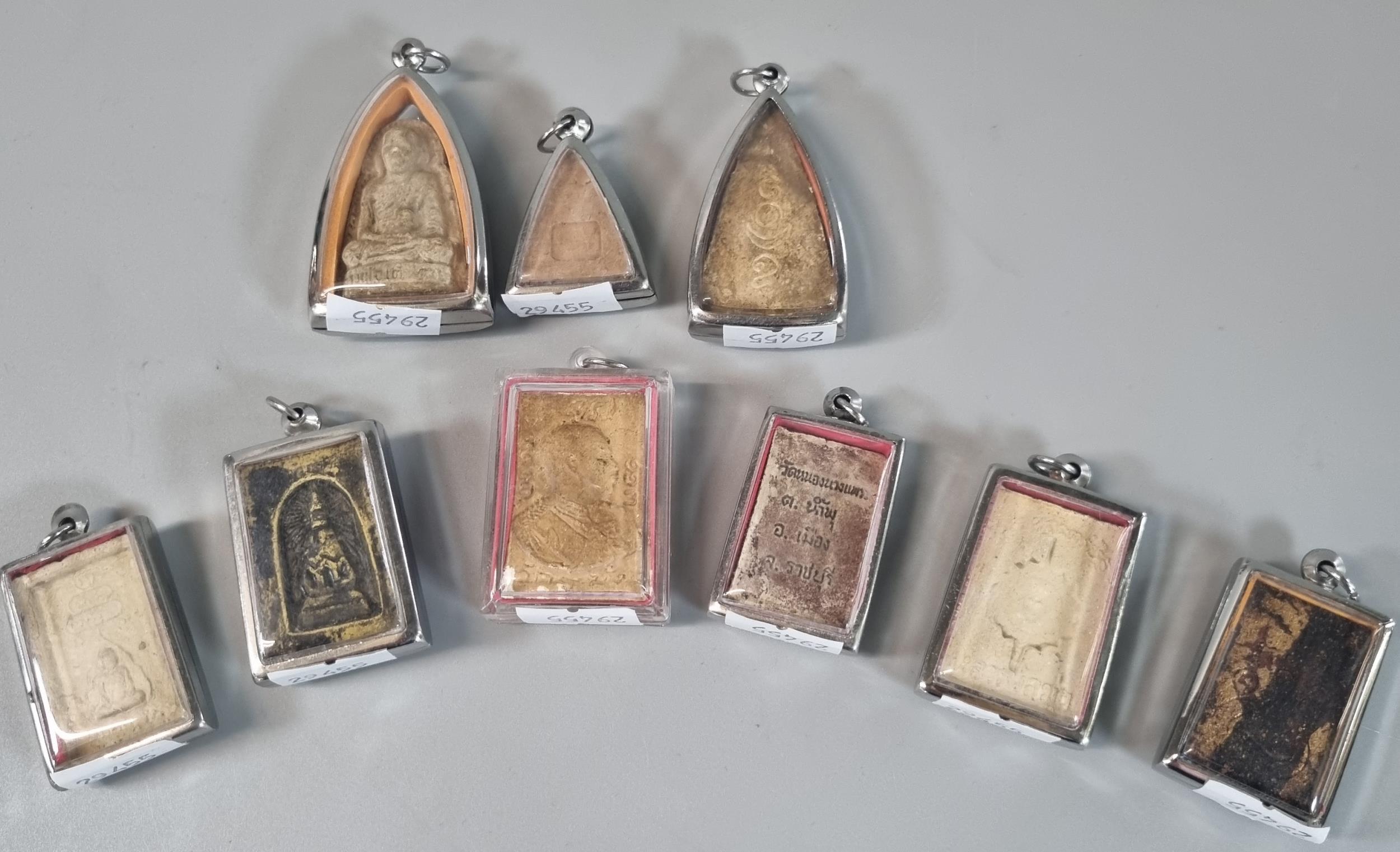 Collection of small framed Thai Buddha pendants. (9) (B.P. 21% + VAT) - Image 4 of 6