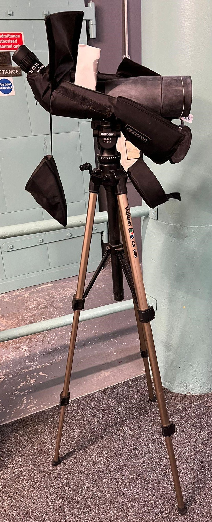 Opticrones telescope with textile cover and folding tripod. (B.P. 21% + VAT)