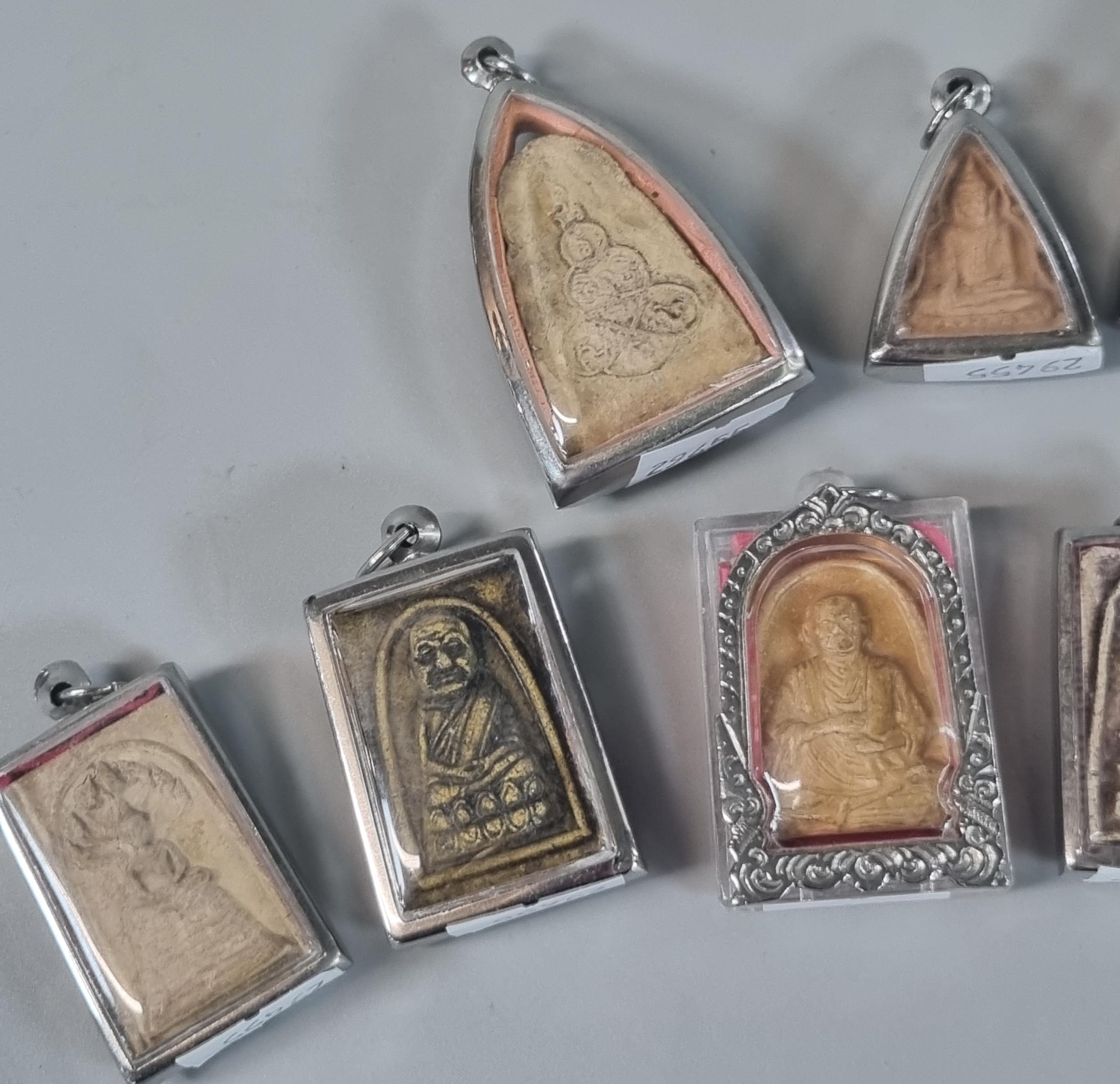 Collection of small framed Thai Buddha pendants. (9) (B.P. 21% + VAT) - Image 2 of 6