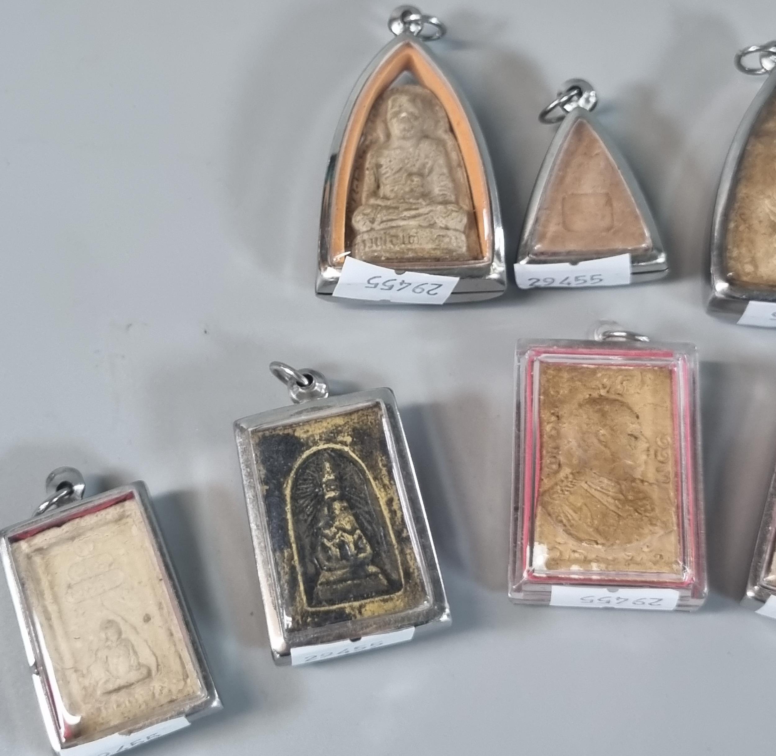 Collection of small framed Thai Buddha pendants. (9) (B.P. 21% + VAT) - Image 5 of 6