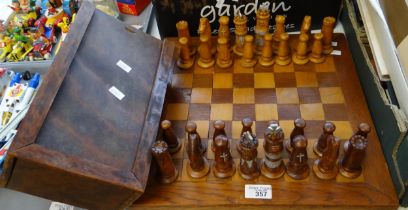 Wooden chess board with full set of chess pieces and wooden box. (B.P. 21% + VAT)