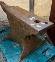 Blacksmith's cast iron anvil. (B.P. 21% + VAT)