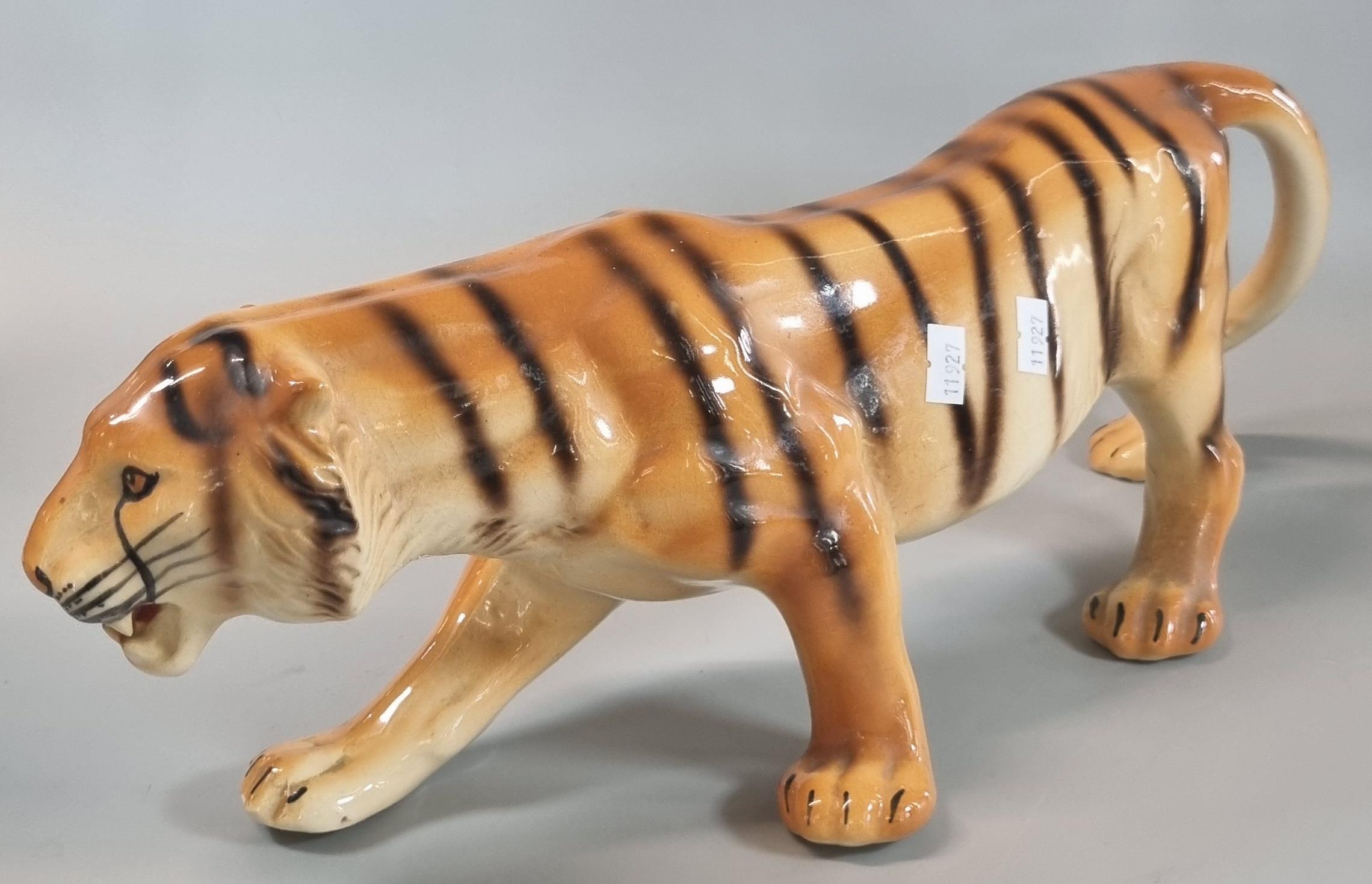 Ceramic study of a snarling tiger. (B.P. 21% + VAT) - Image 2 of 3