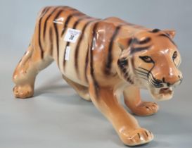 Ceramic study of a snarling tiger. (B.P. 21% + VAT)