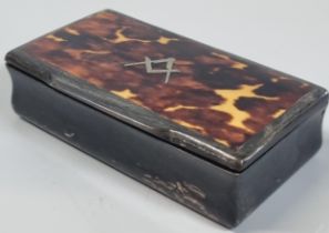 19th century horn and tortoiseshell Masonic rectangular snuff box with hinged cover. 8cm wide