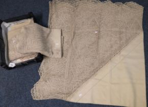 Collection of table cloths and Irish linen. (B.P. 21% + VAT)