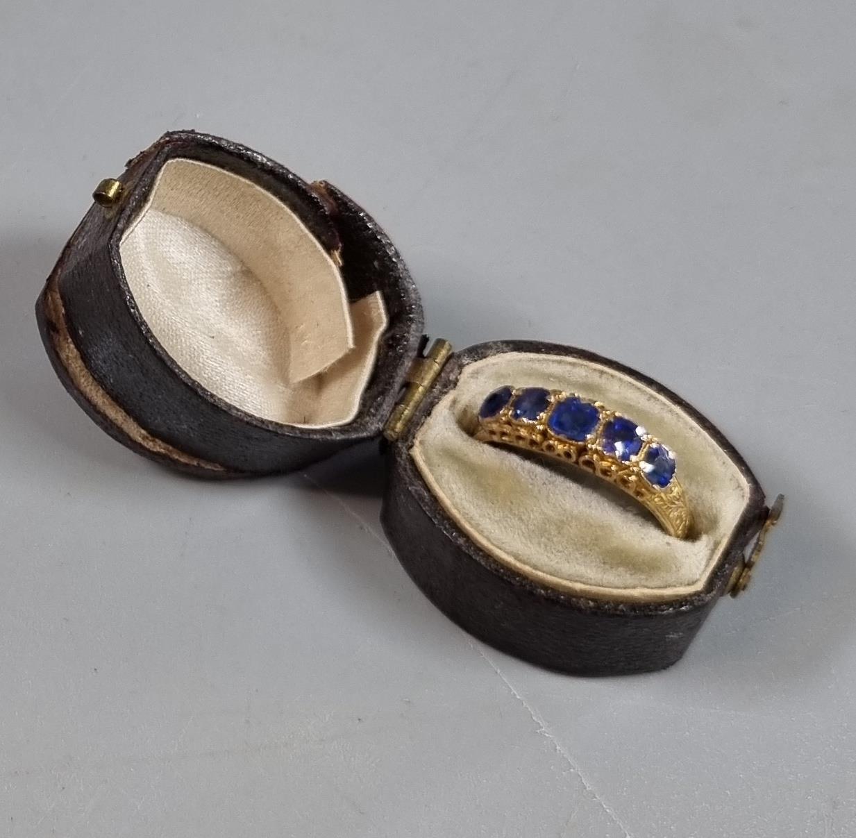 15ct gold Victorian ring set with five cornflower blue sapphires. 1.7g approx. Size L1/2. In antique - Image 6 of 6
