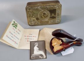 WWI 1914 Christmas tin/box, the interior revealing a cased Meerschaum pipe and a Christmas Wishes