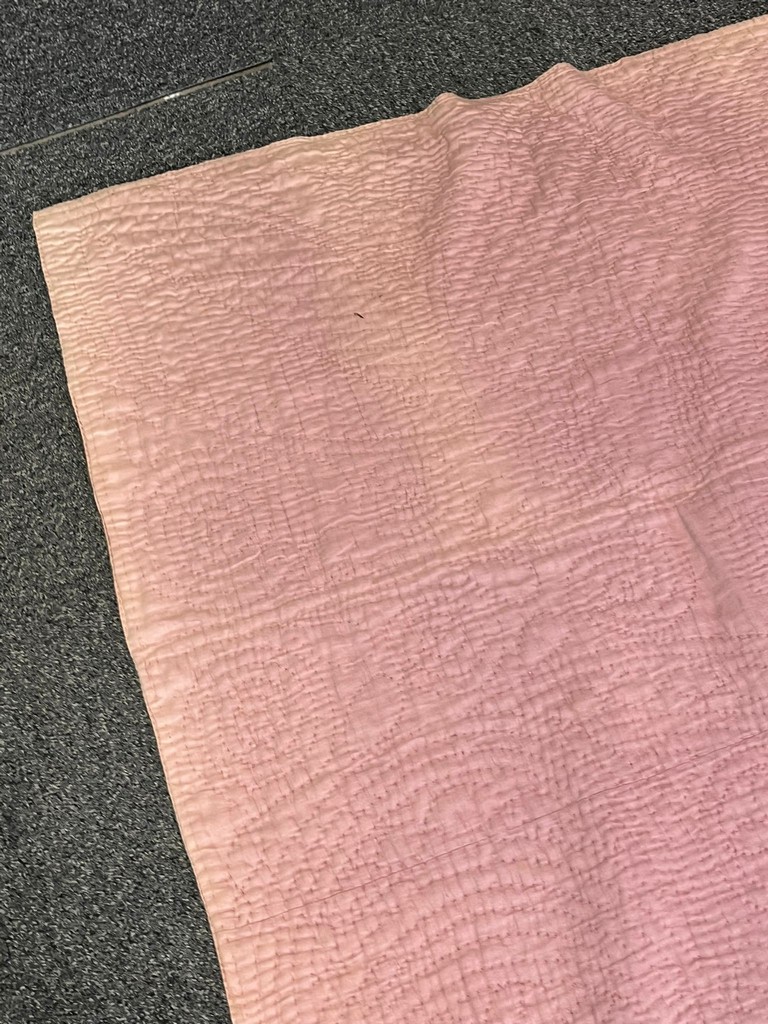 Pink ground bedspread/quilt decorated with roses. (B.P. 21% + VAT) - Image 3 of 7