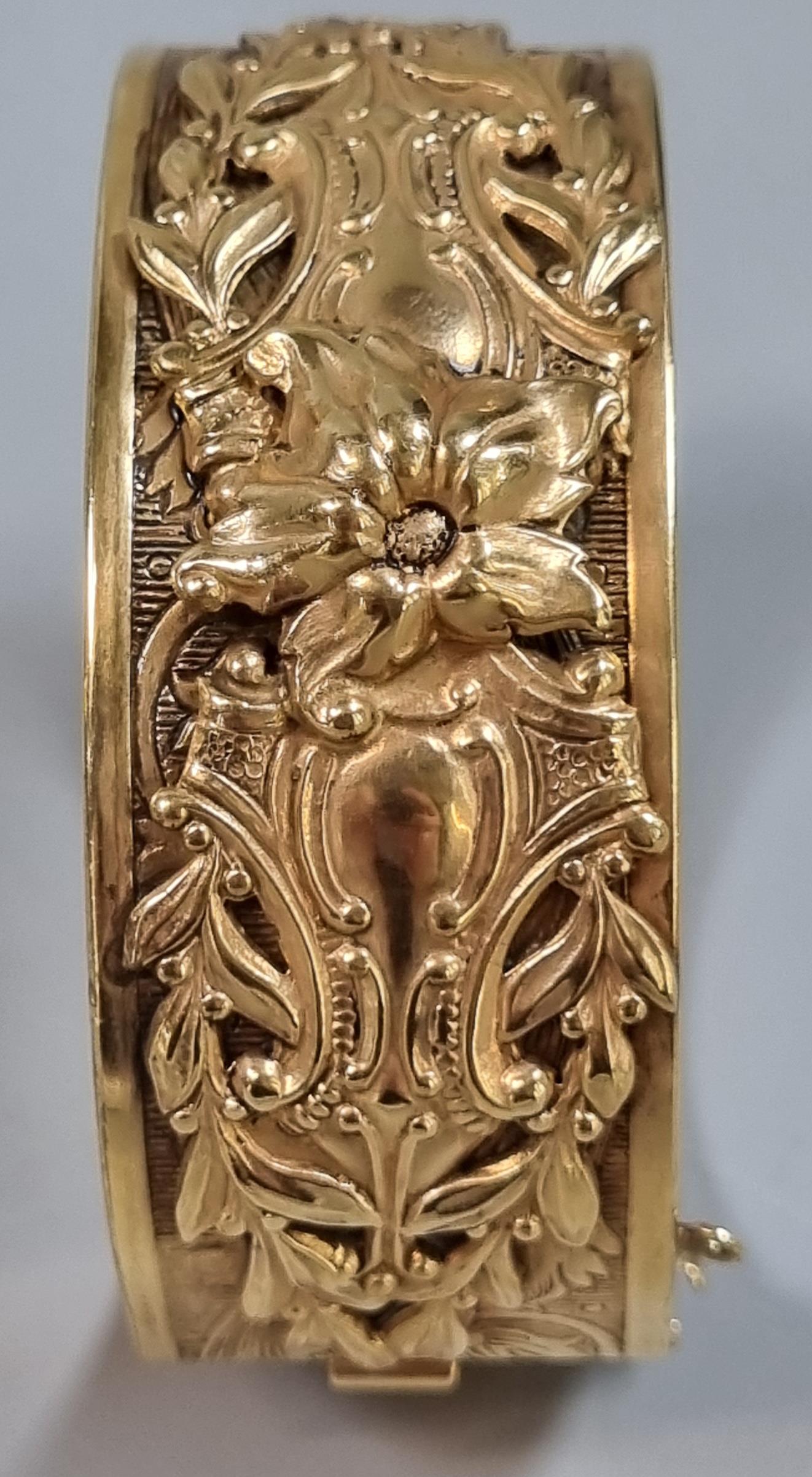 Silver gilt Georgian style dress ring together with an ornate gold plated relief floral and - Image 2 of 4