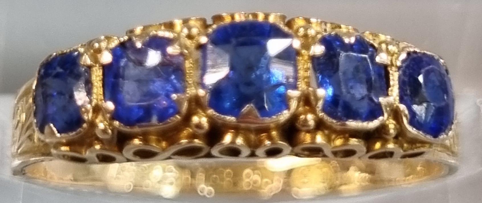 15ct gold Victorian ring set with five cornflower blue sapphires. 1.7g approx. Size L1/2. In antique - Image 2 of 6
