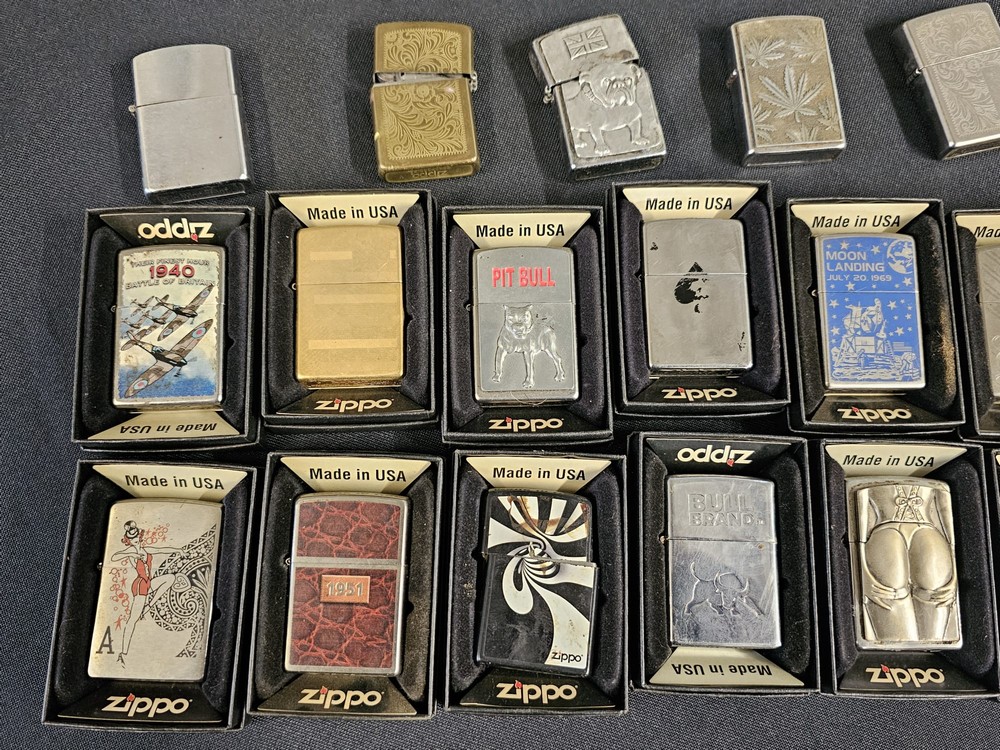 Wooden box comprising a collection of vintage and other lighters: Zippo, table lighters in the - Image 2 of 4