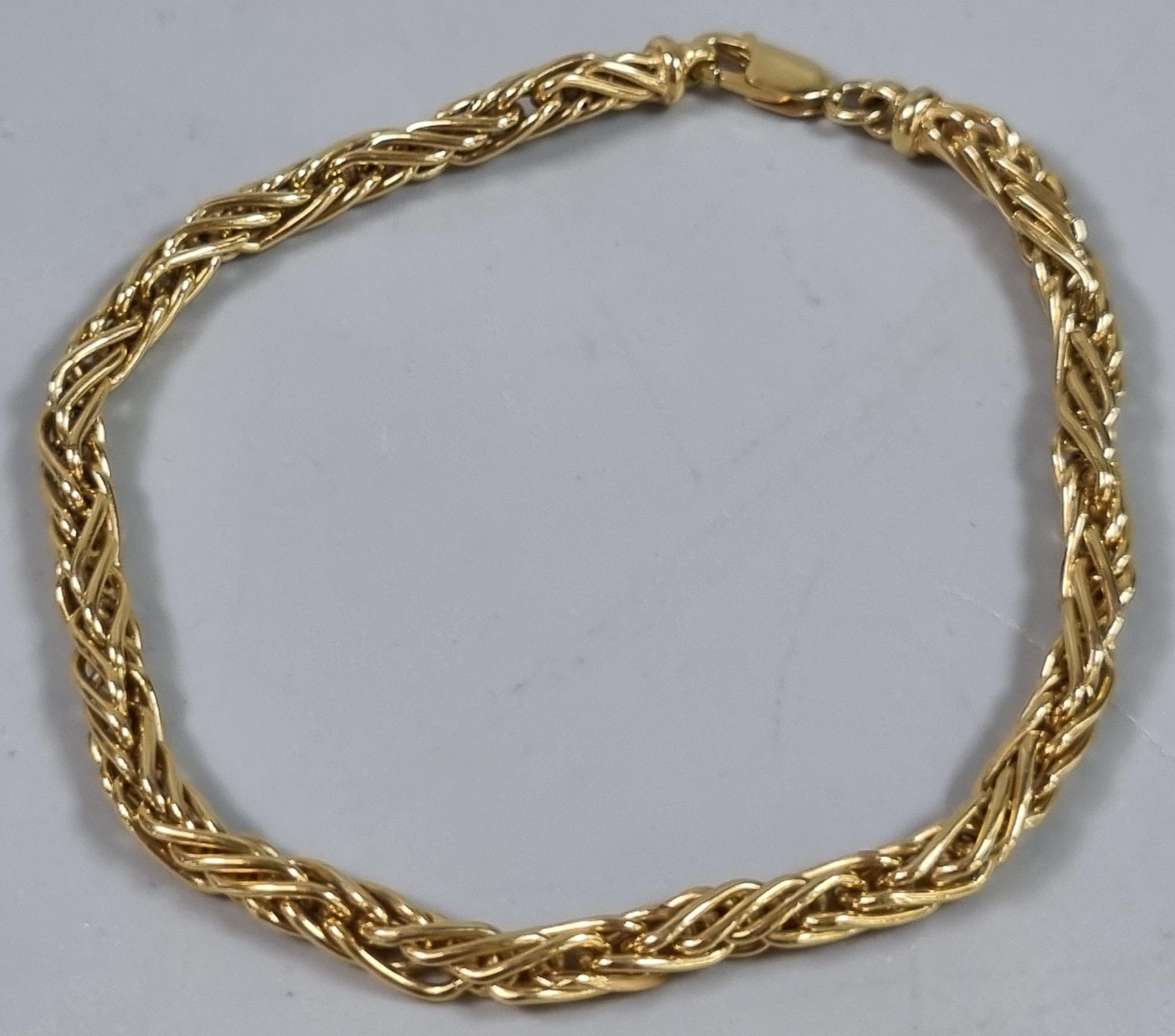 9ct gold rope twist design bracelet. 4.2g approx. 19cm long approx. (B.P. 21% + VAT) - Image 2 of 2