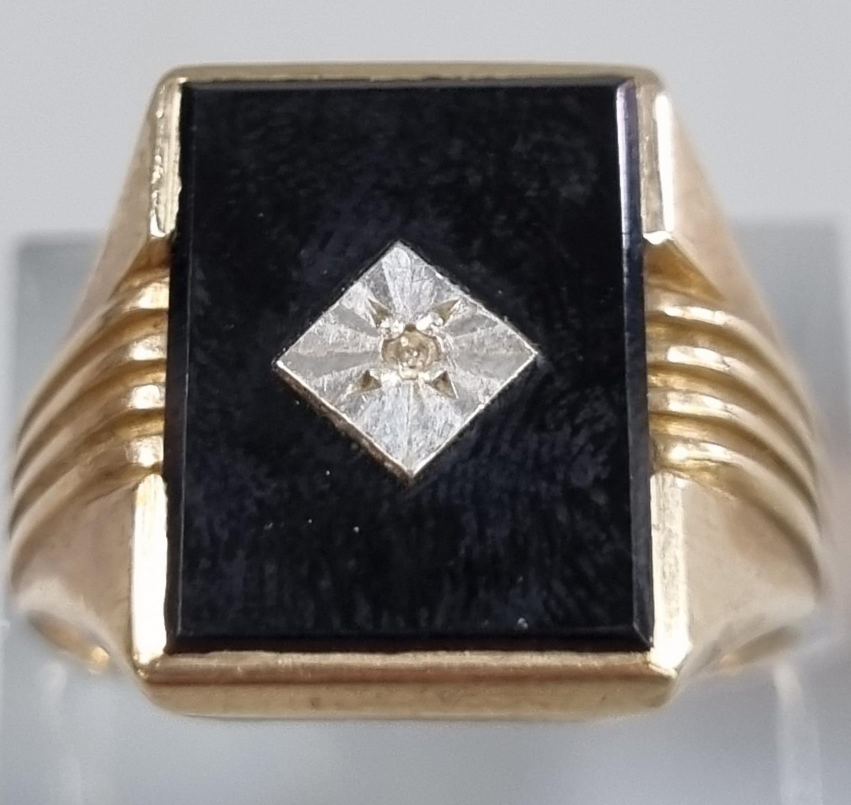 9ct gold black onyx signet ring with tiny diamond chip. 5.4g approx. Size S. (B.P. 21% + VAT) - Image 2 of 4