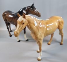 Large Beswick study of a Palomino horse together with another Beswick study of a horse. 25cm high