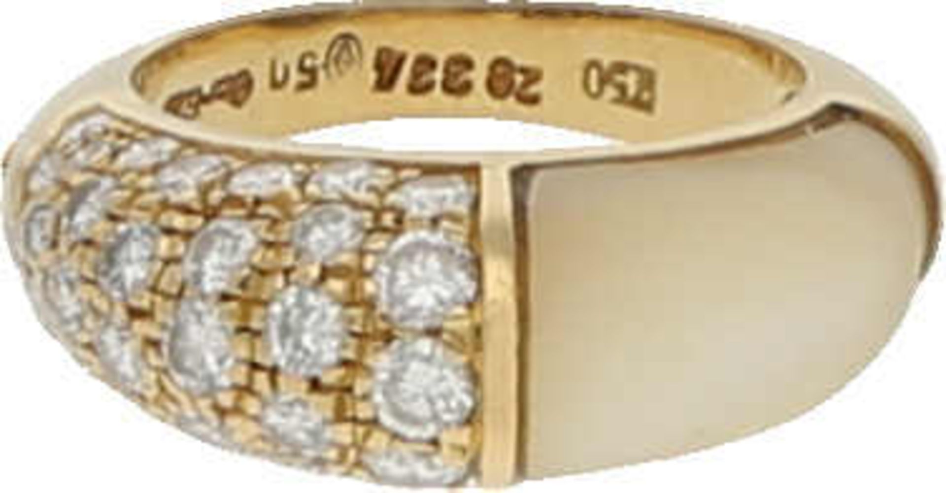 CARTIER Ring Cartier Vintage Ring aus der "Mimi" Kollektion mit Perlmutt und Diamanten von zus.