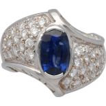 Saphir-Diamant-Ring Stilvolles Schmuckstück in Weissgold 18K mit einem ovalen Saphir von ca. 1,9