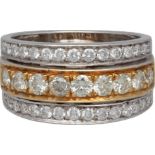 Brillant-Ring Modernes Design in Weissgold/Gelbgold 18K schauseitig mit Brillanten (1 Altschliff-