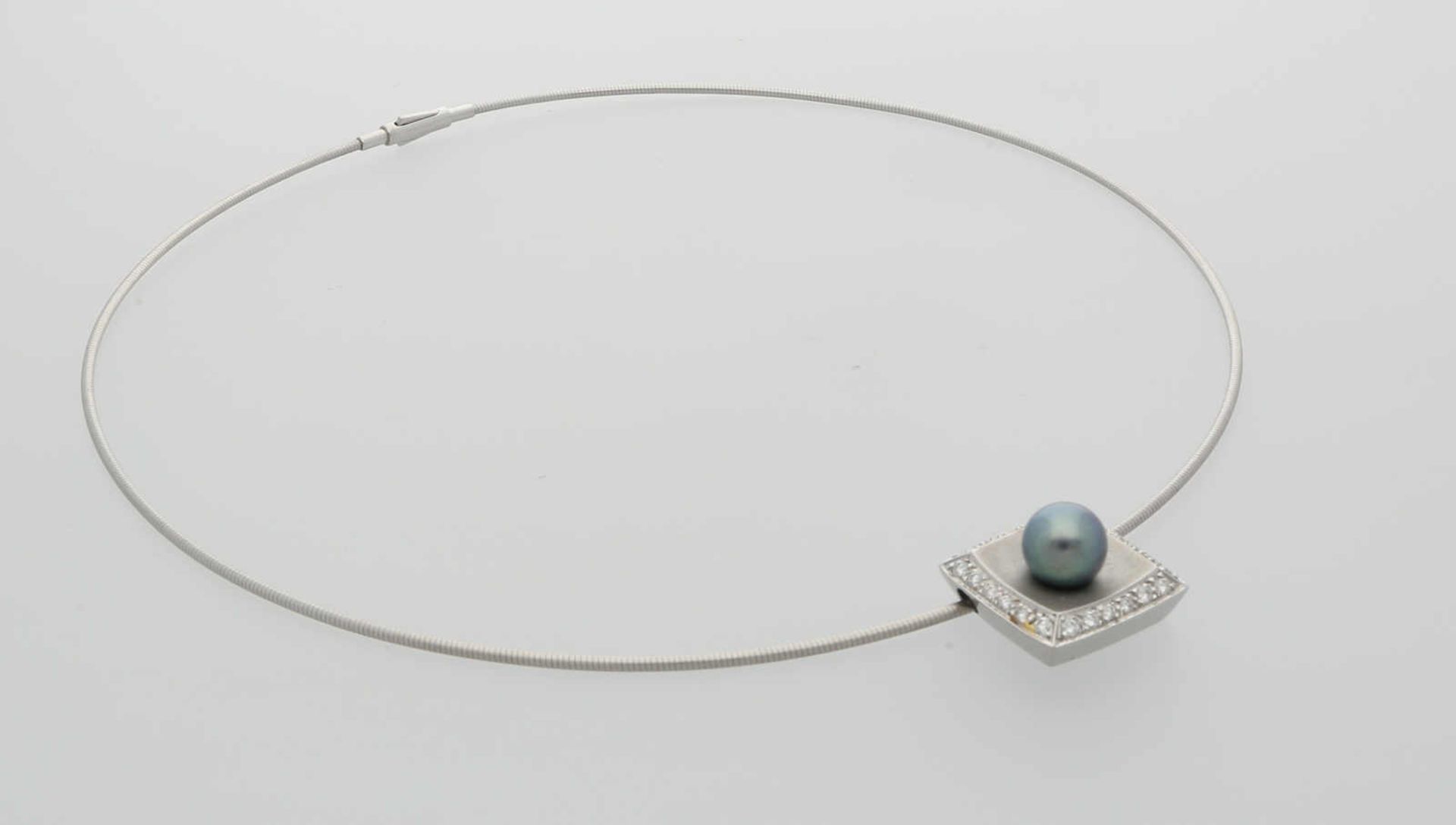 Tahiti-Perlen-Set Dekoratives Design in Platin 950, Set besteht aus einem Collier mit Anhänger und - Bild 5 aus 6