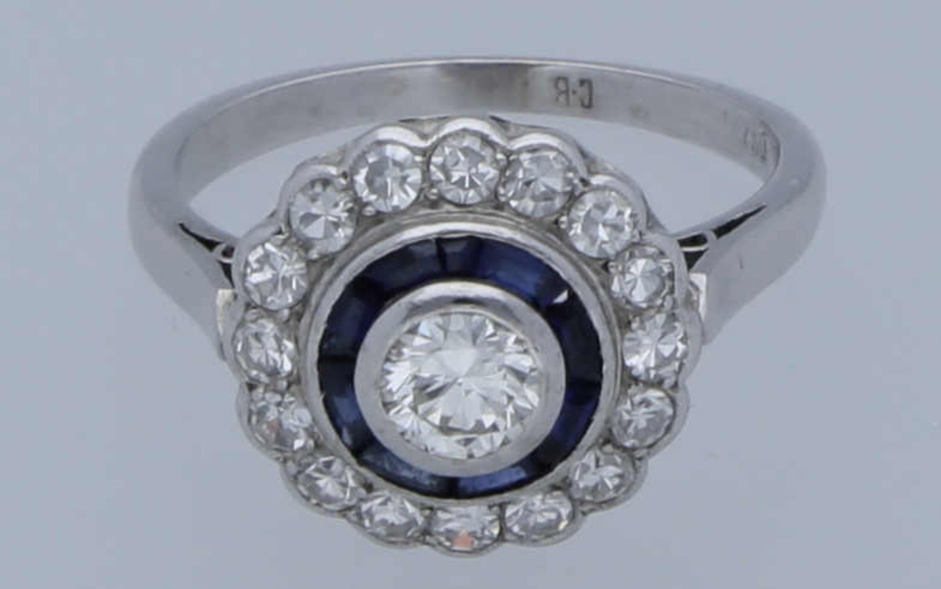 Saphir-Diamant-Ring Klassisch-eleganter Ring von ca. 1935 in Weissgold 18K, signiert C. Bucherer. - Bild 3 aus 3